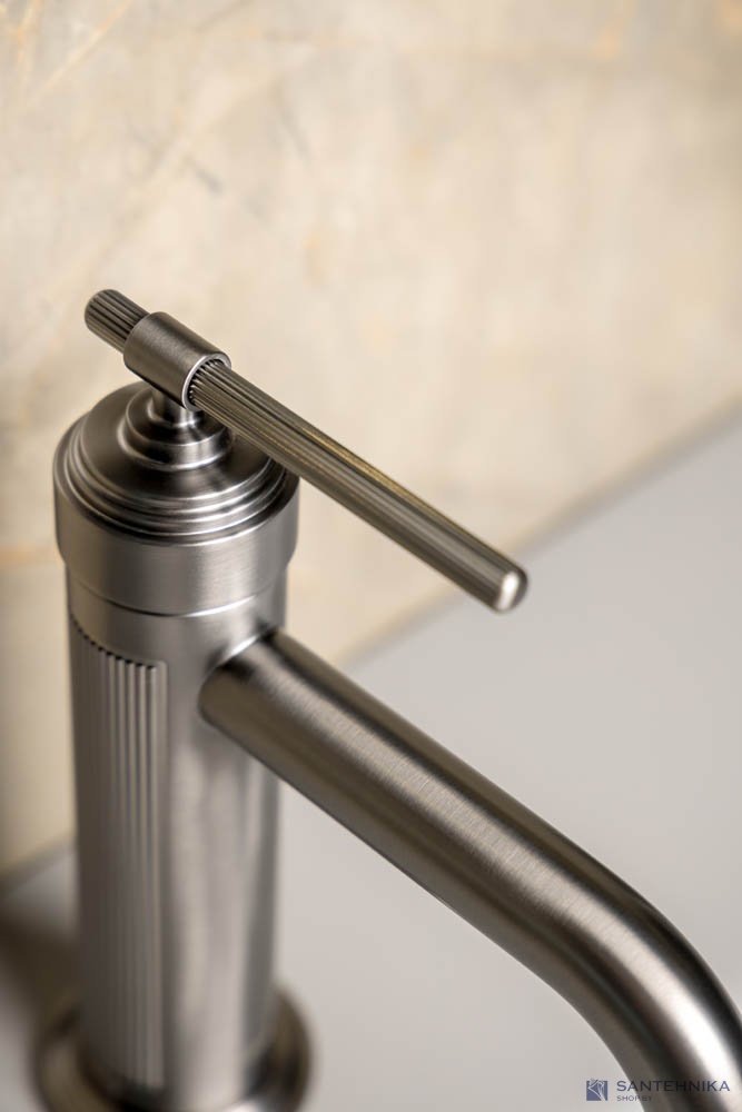 Смеситель для умывальника Boheme Eterna 171-GM