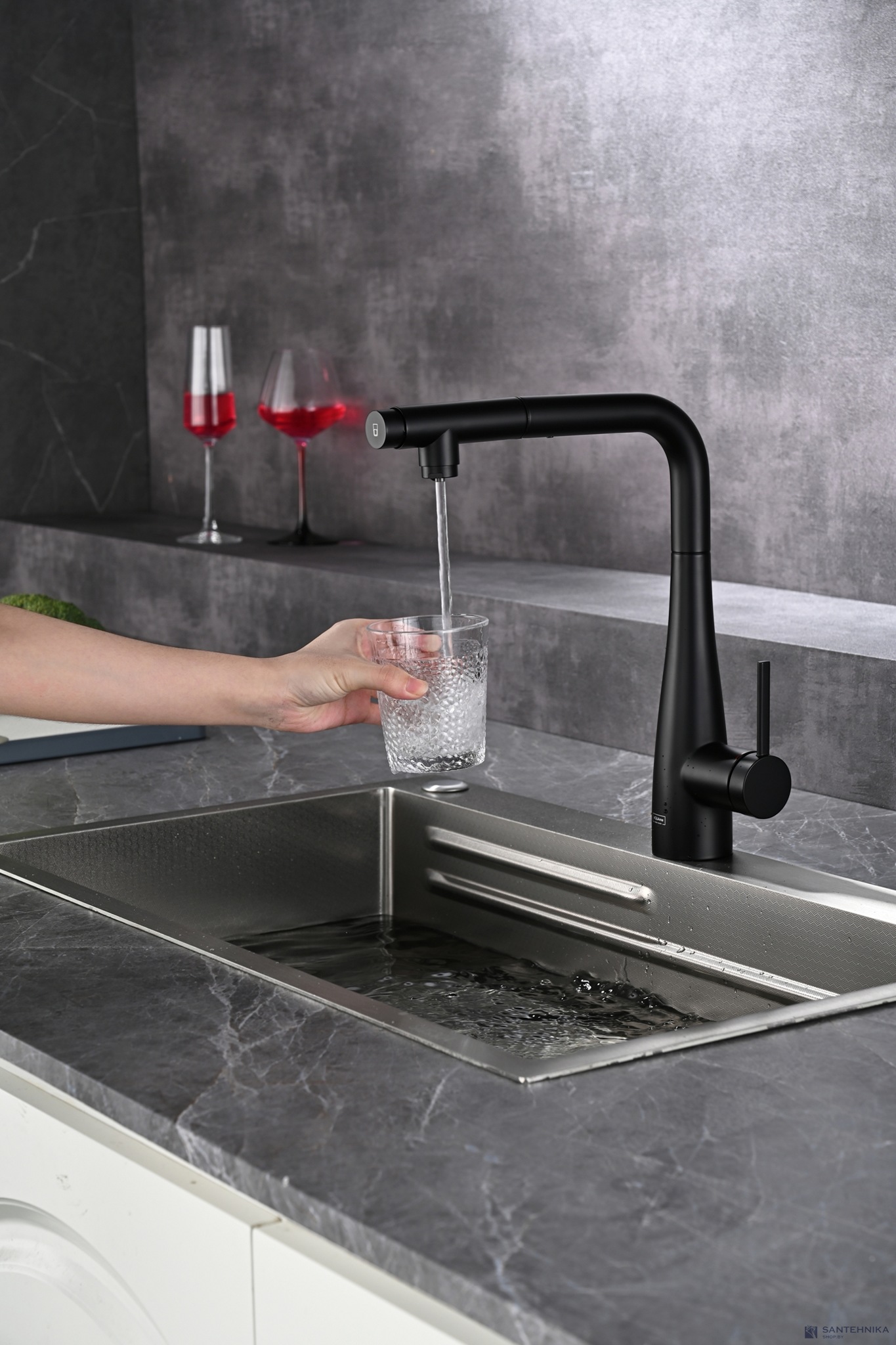 Смеситель для кухни AQUAme Cucina AQM9902MB, черный