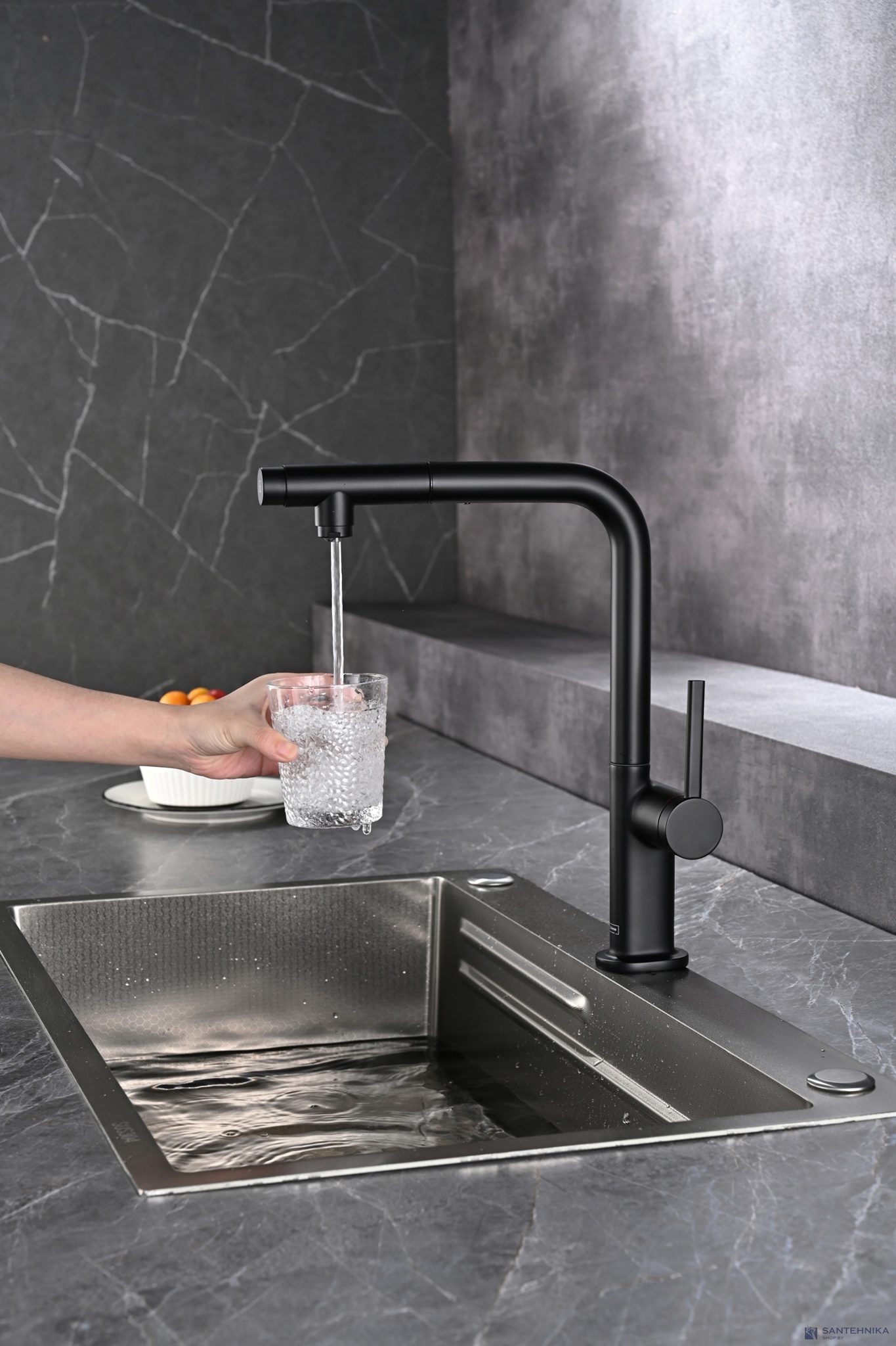 Смеситель для кухни AQUAme Cucina AQM9903MB, черный