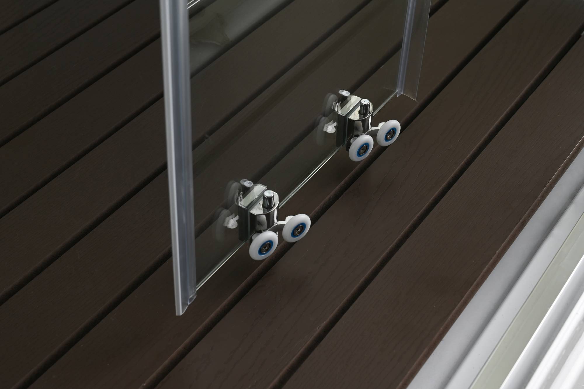 Душевая кабина EM2811LT стандартная прозрачная