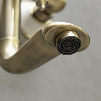 Смеситель настенный для умывальника/ кухни Lemark Villa LM4811B - фото2