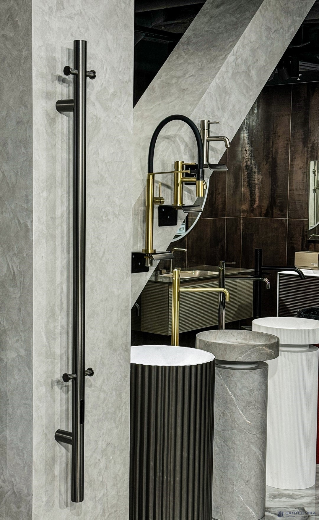 Полотенцесушитель электрический Boheme Uno 726-GM, графит матовый